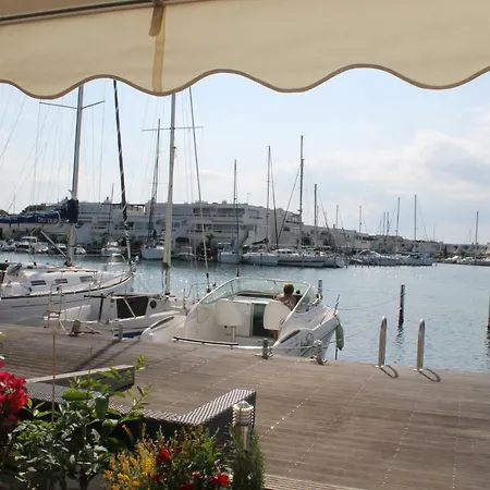 Marina Belle Poule - 6 Pers - Ponton - Port Camargue - Standing Willa Le Grau-du-Roi